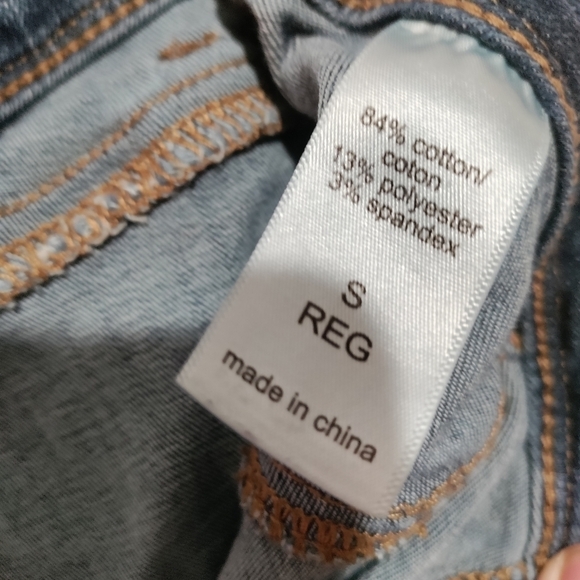 Maurices high-rise destructed denim jeggings woman's small - Picture 4 of 4